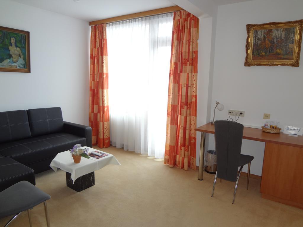 Hotel Bischof Ντορνμπίρν Δωμάτιο φωτογραφία