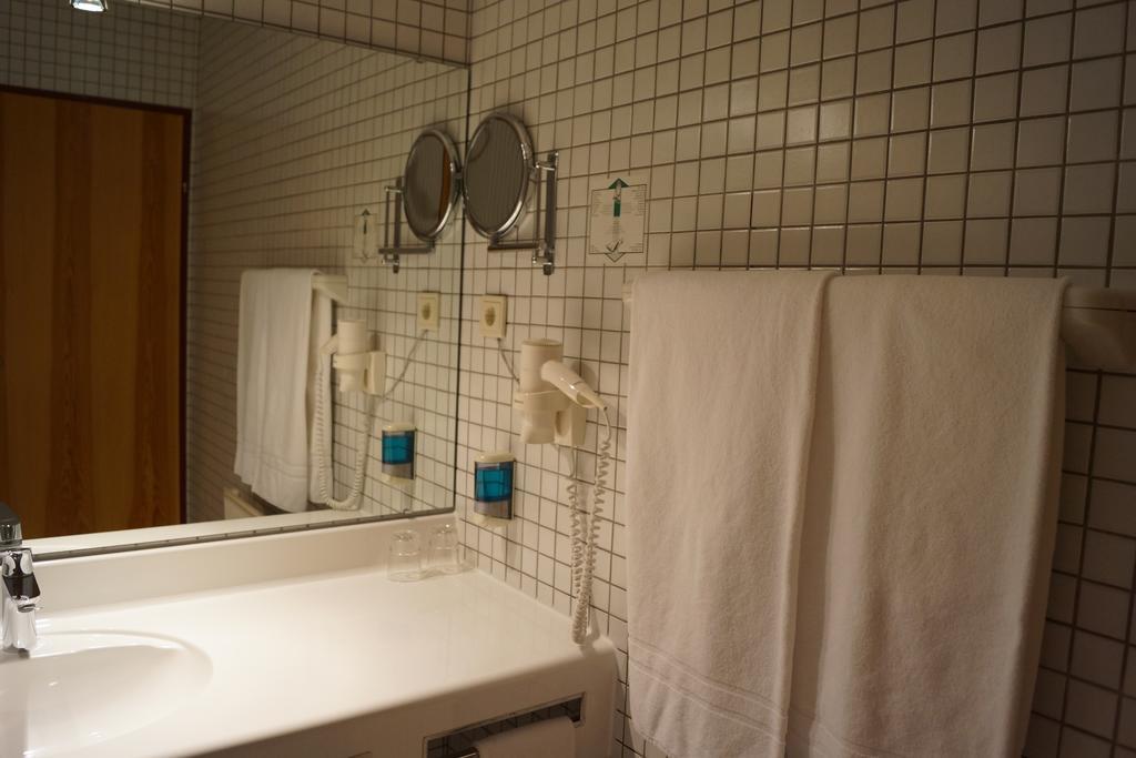 Hotel Bischof Ντορνμπίρν Δωμάτιο φωτογραφία